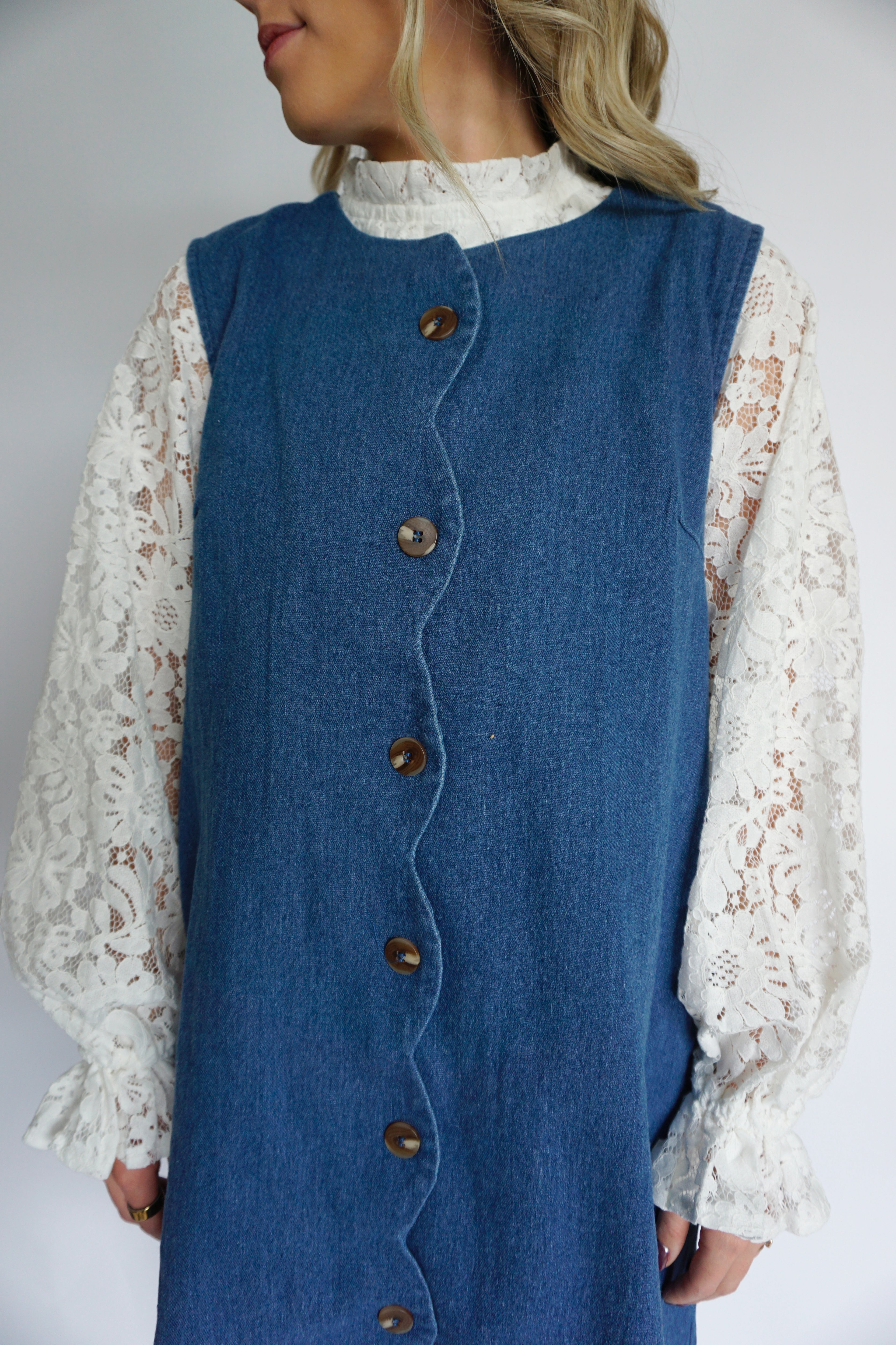 Scallop Sleigh Dress