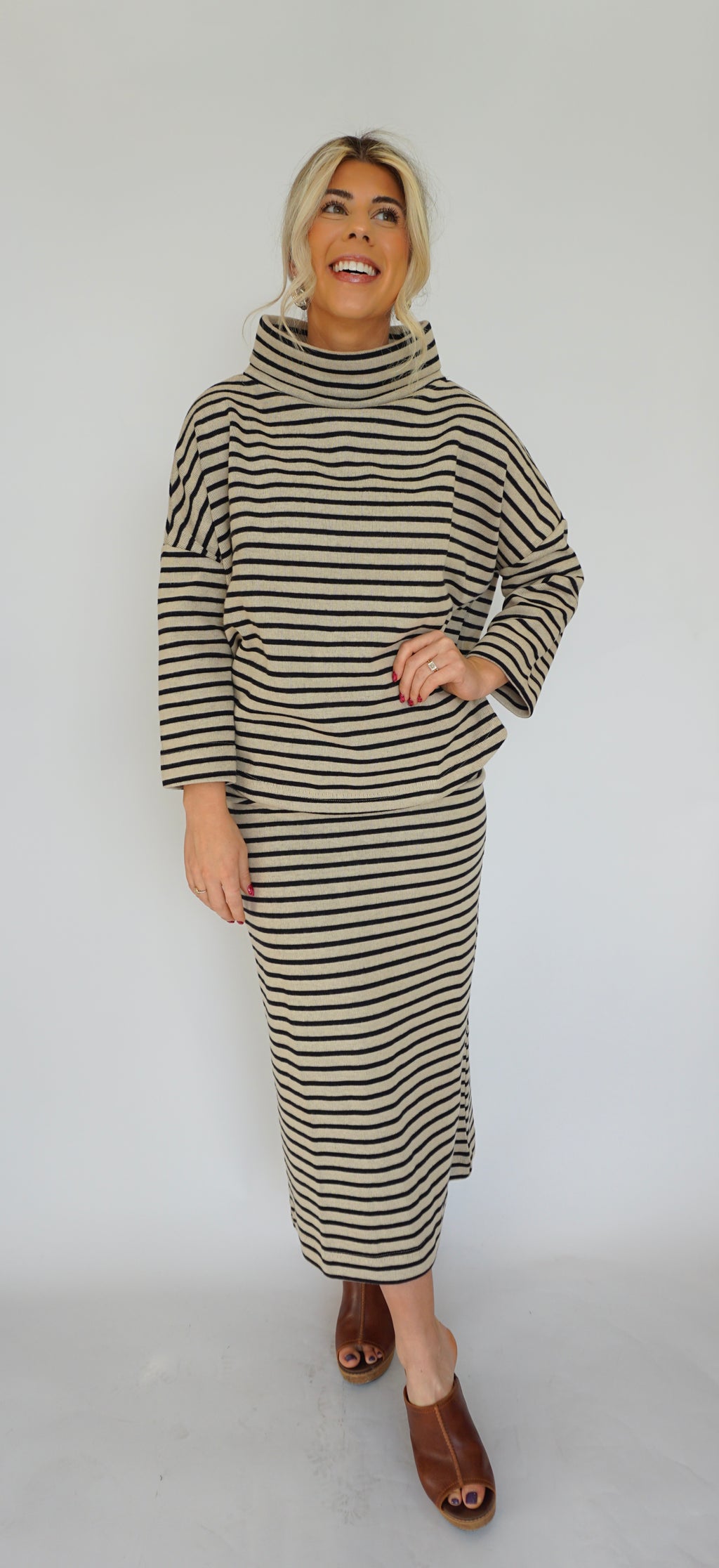 Hearthside Stripe Set Top