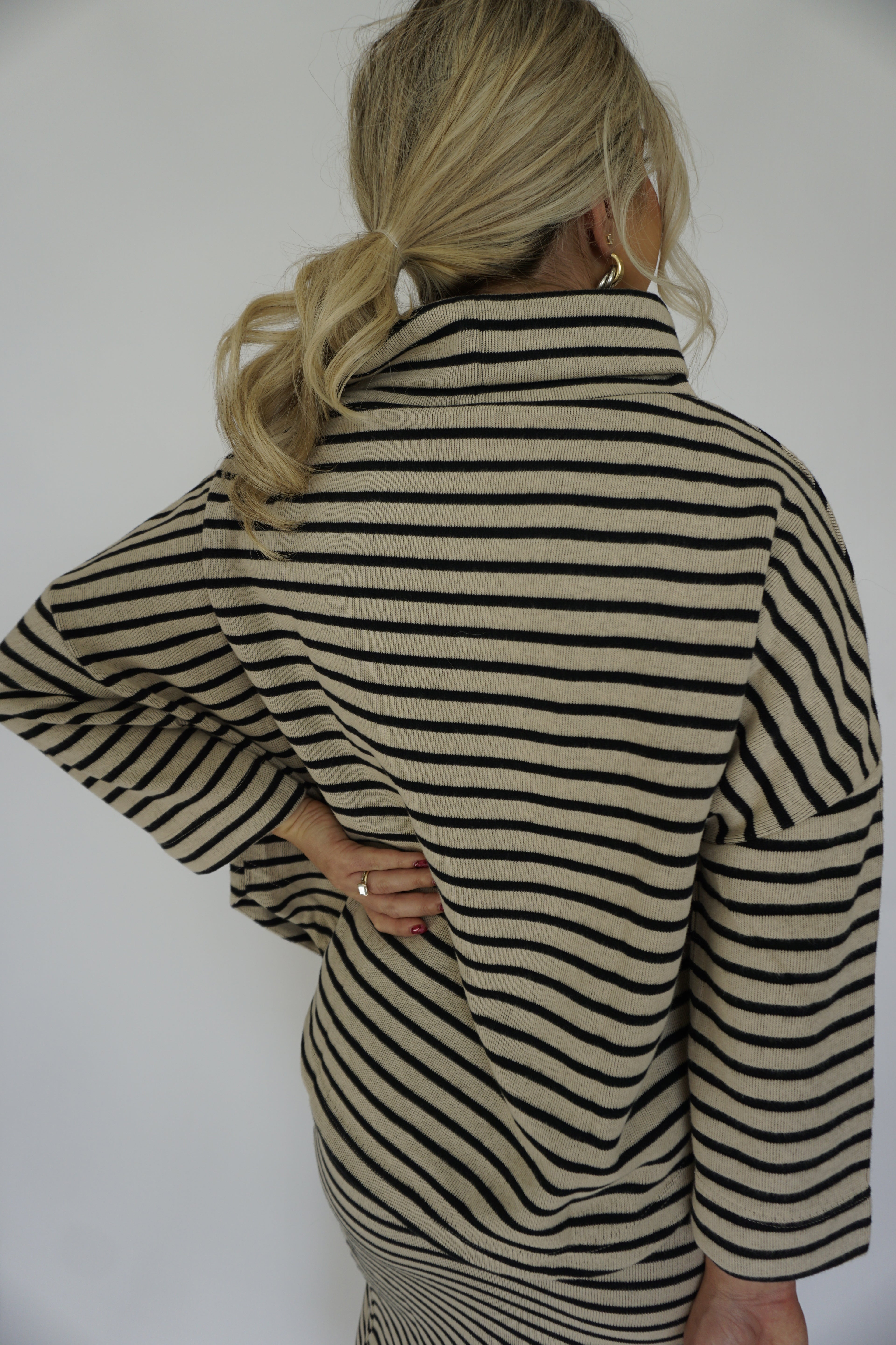 Hearthside Stripe Set Top